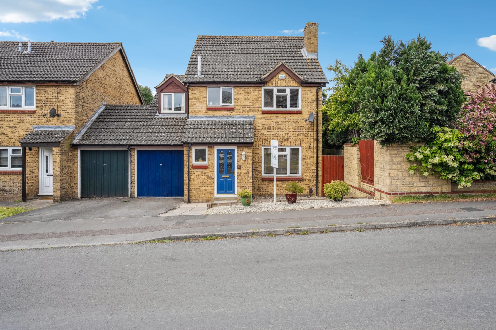 Burwell Meadow, Witney, Witney, OX28 5JG