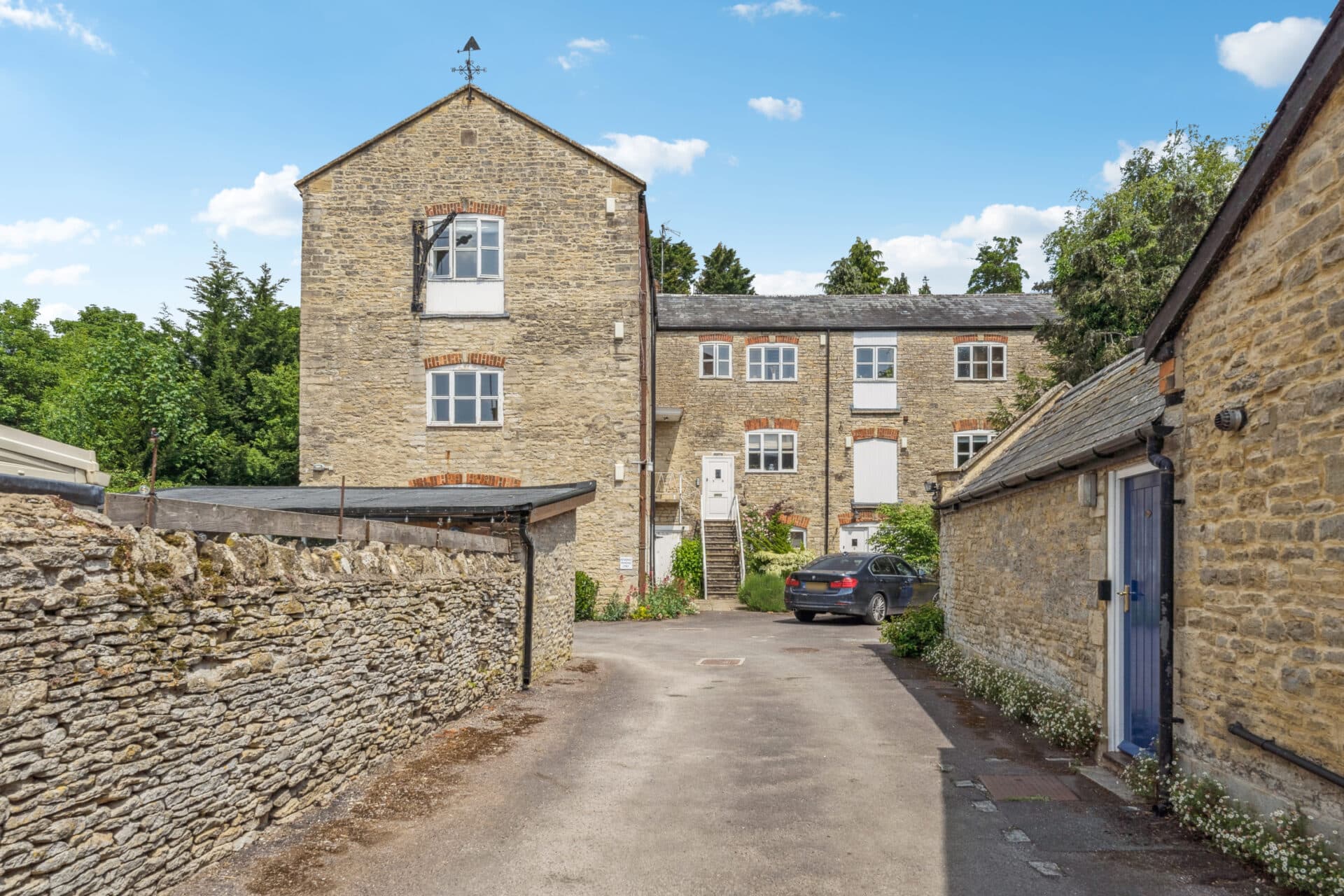 Flat 6, Captains Mill West End, Witney, Witney, OX28 1QL