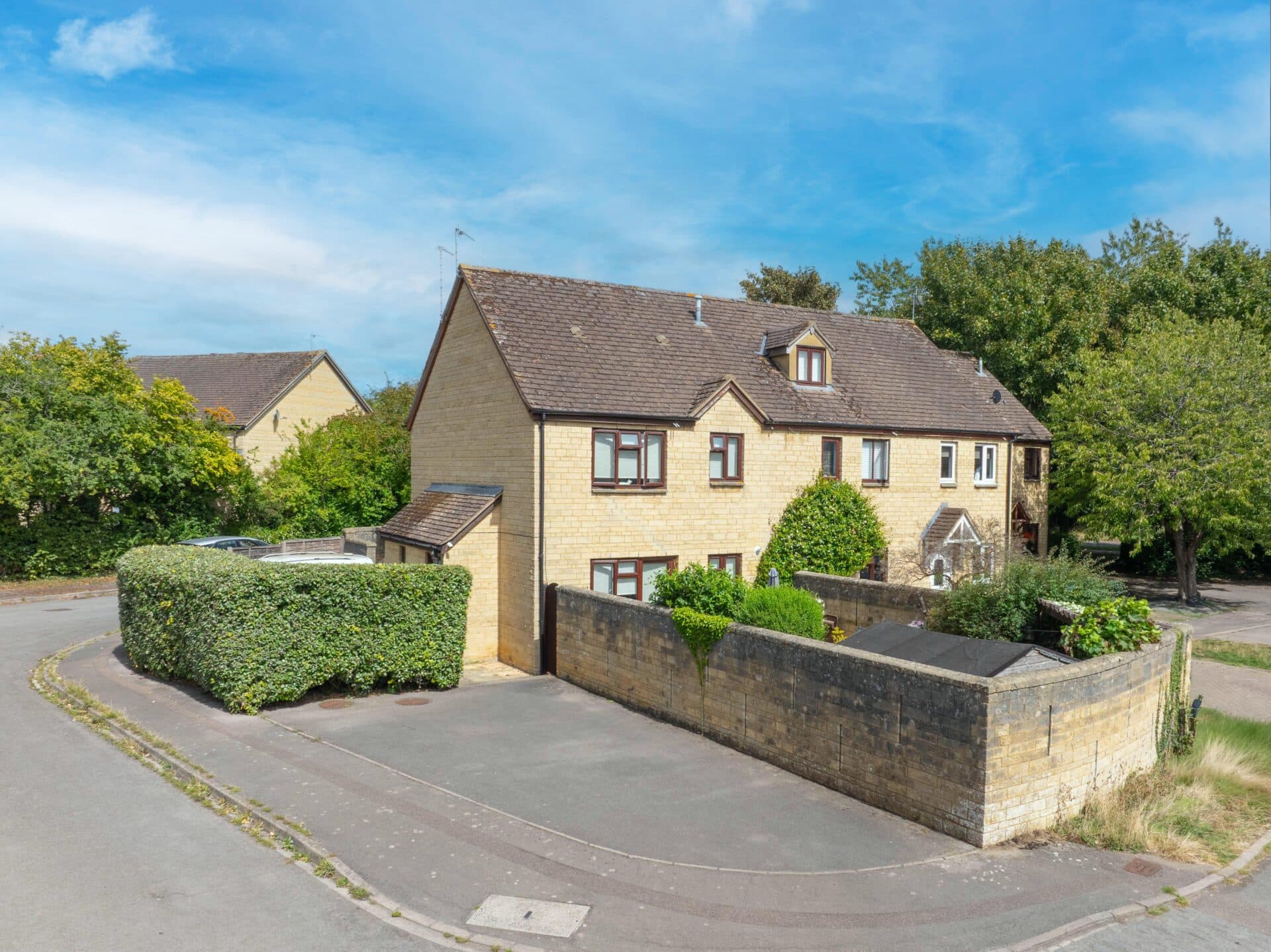 Manor Road, Witney, Witney, OX28 3UE