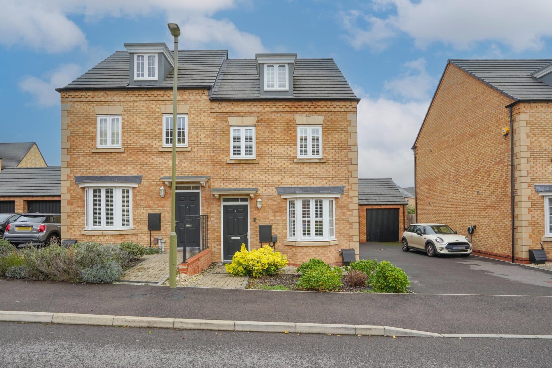 Heron Drive, Witney, Witney, OX28 6NP