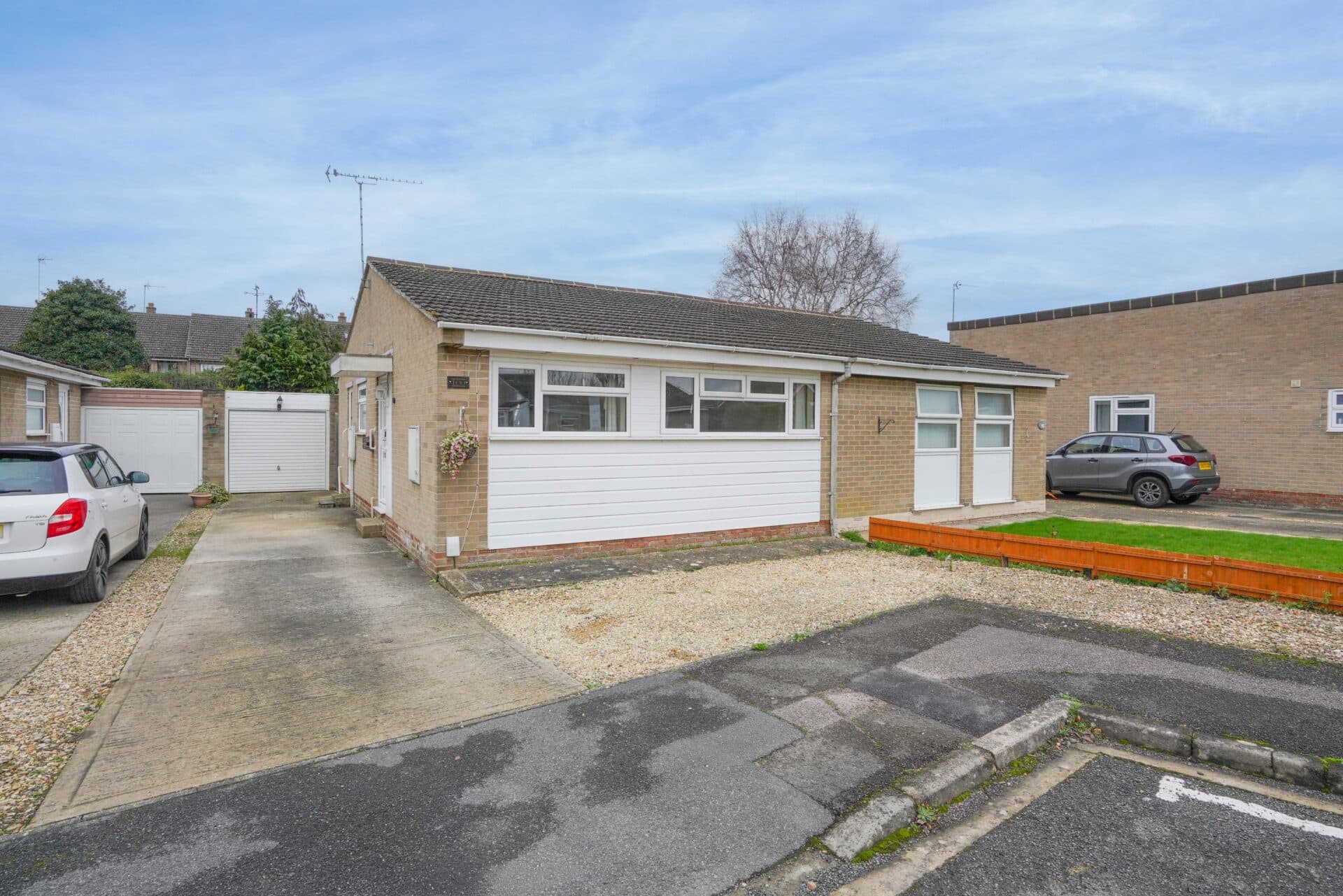 Queen Emmas Dyke, Witney, Witney, OX28 4DX