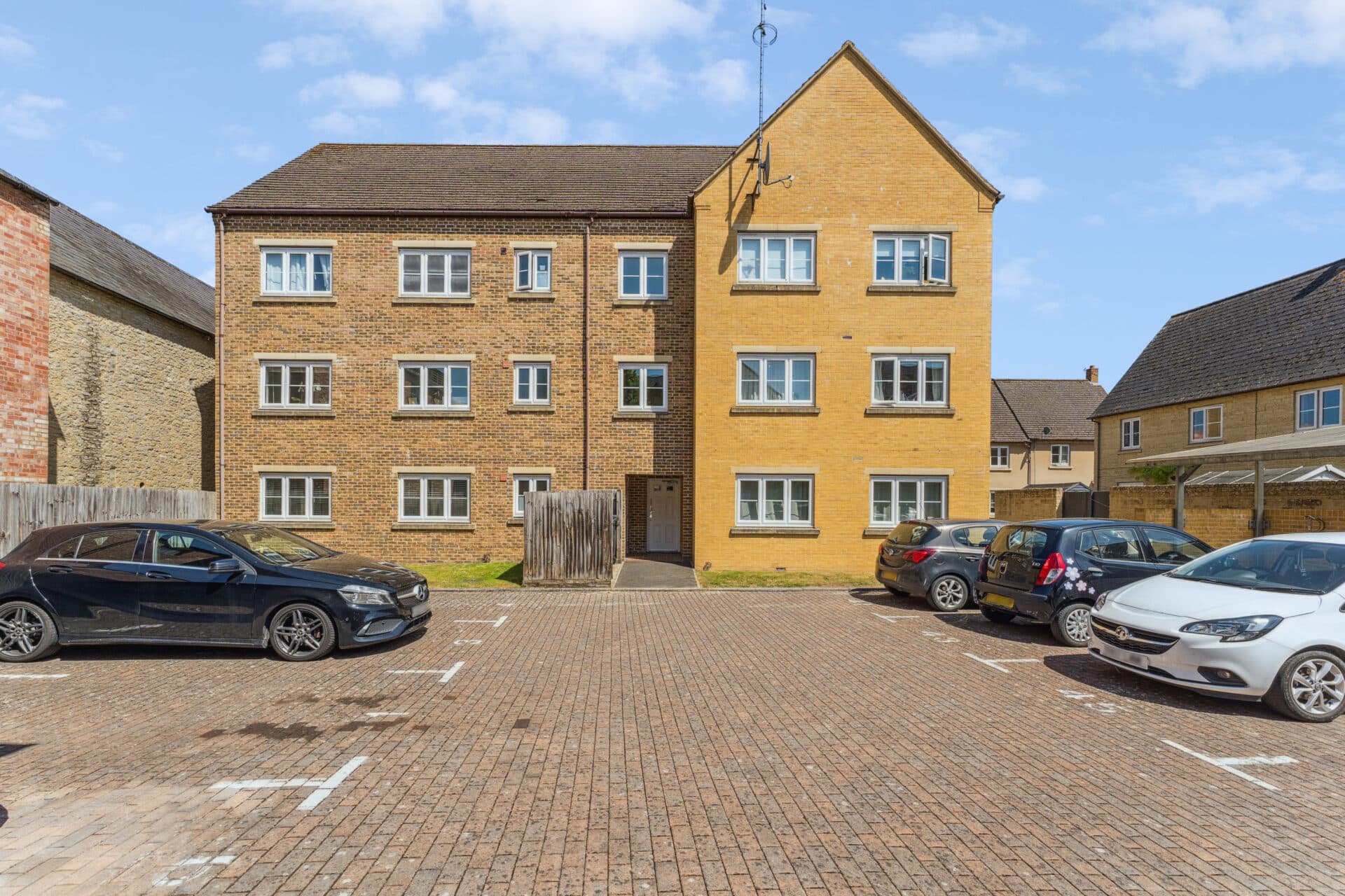 Priory Mill Lane, Witney, Witney, OX28 1YG