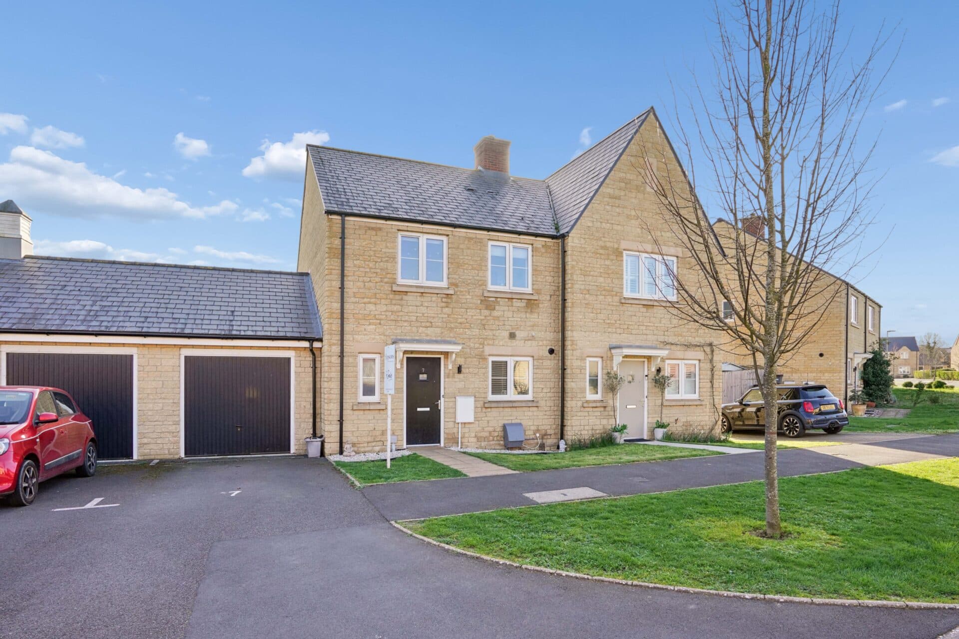 Woodley Drive, Bampton, Bampton, OX18 2FL