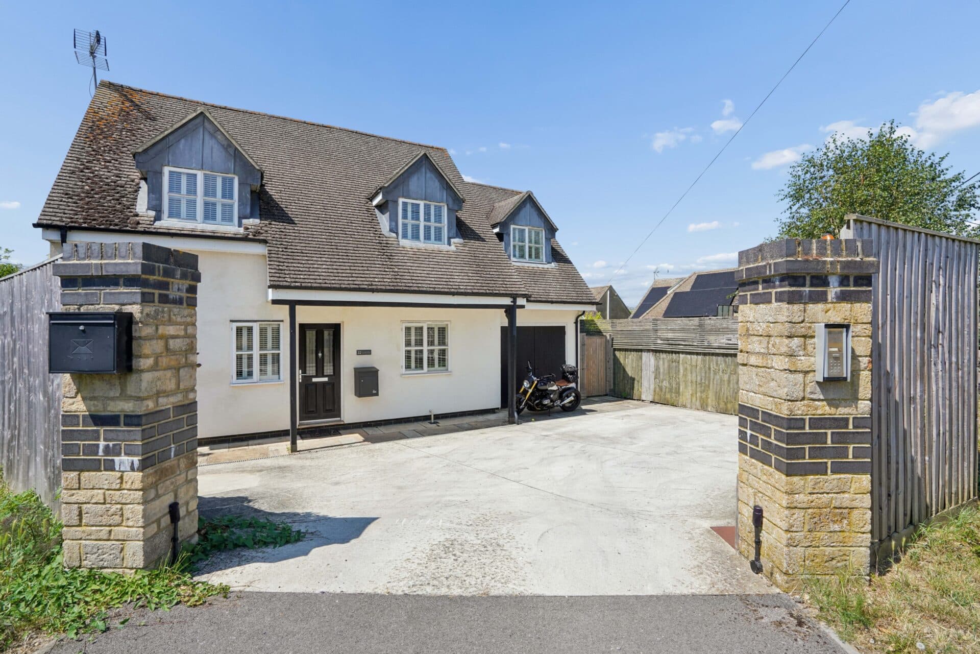 Starnham Road, Ducklington, Witney, Witney, OX29 7XR