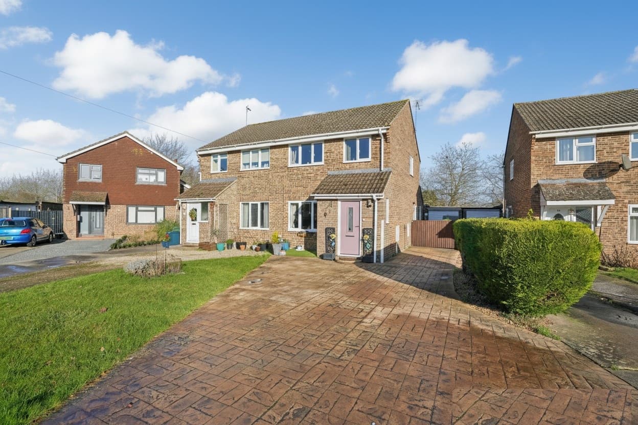 St. Andrews Close, ABINGDON, Abingdon, OX14 2NT