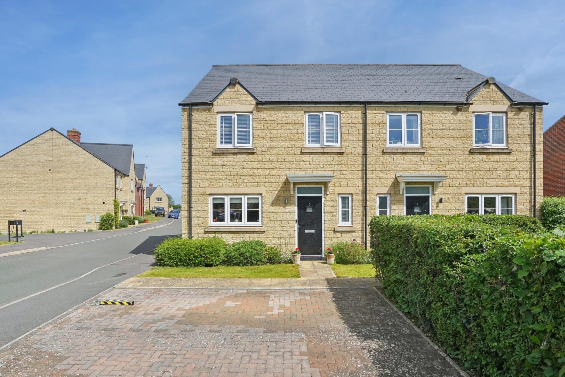 Shergold Road, Bampton, Bampton, OX18 2FG
