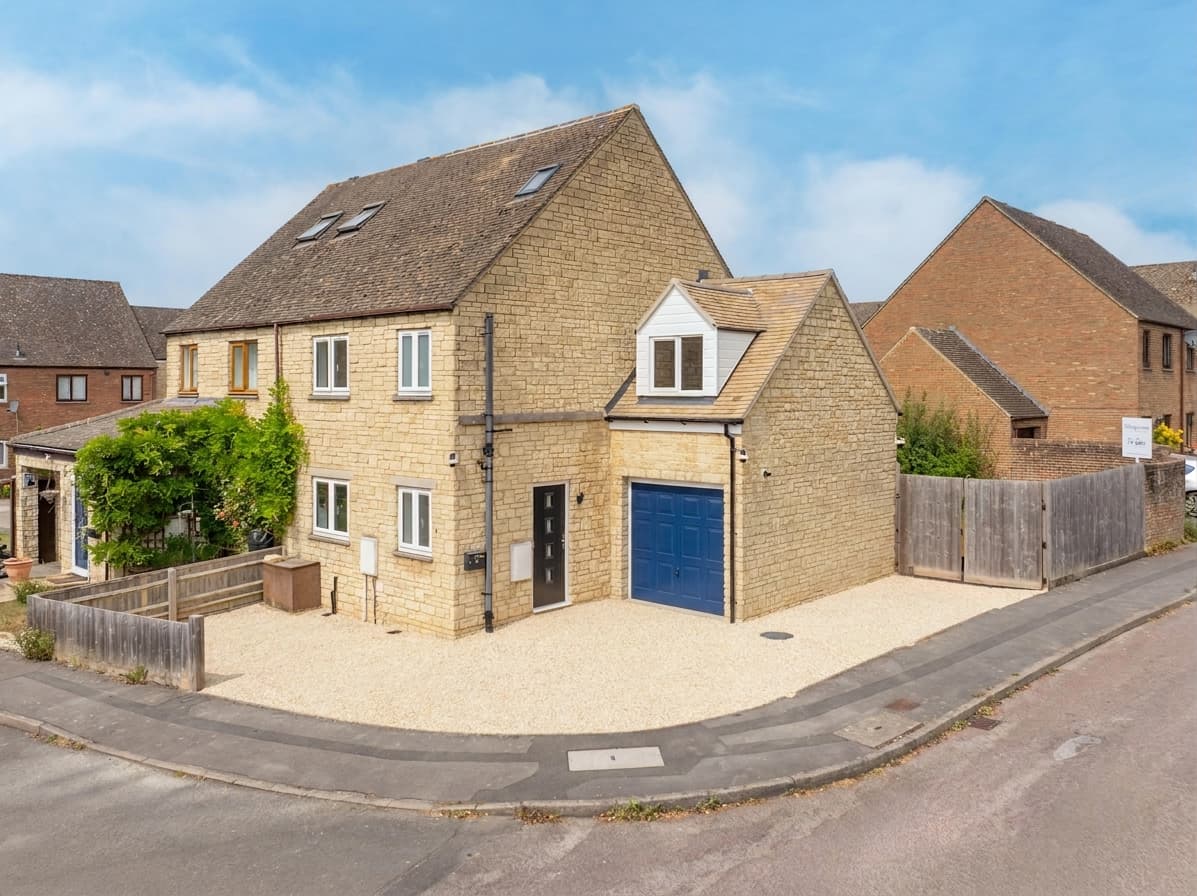 Barrington Close, Witney, Witney, OX28 5FL