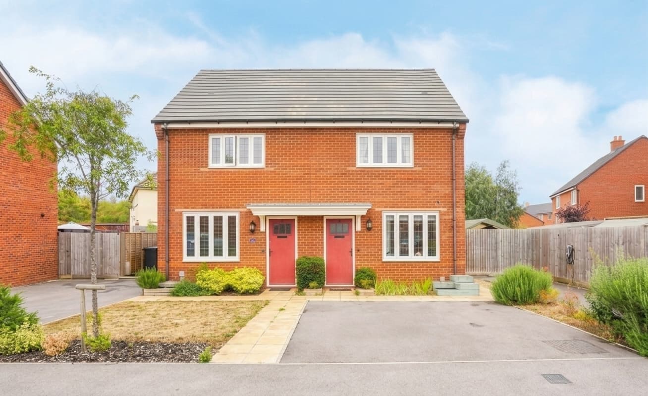 Lock Court, Brize Norton, Carterton, Carterton, OX18 1NS