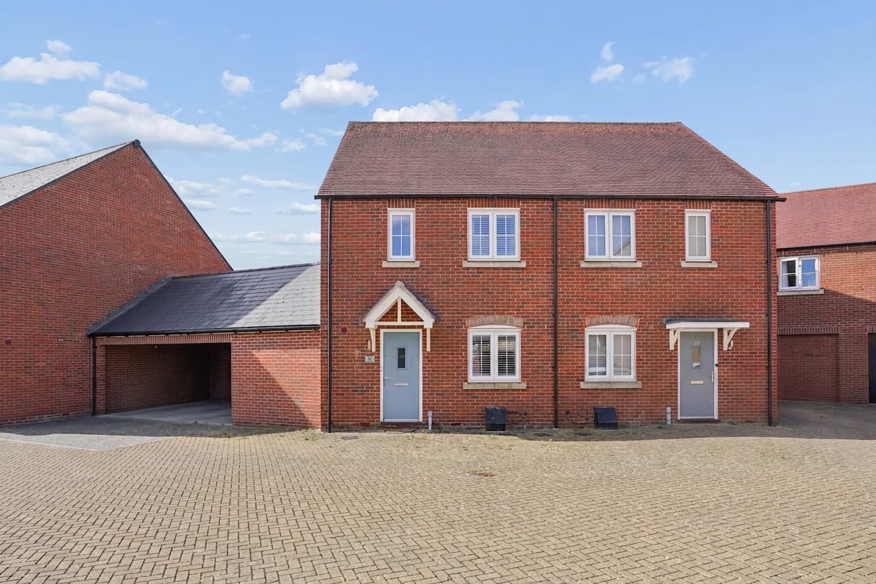 Sedgefield, Bicester, Bicester, OX26 1BW
