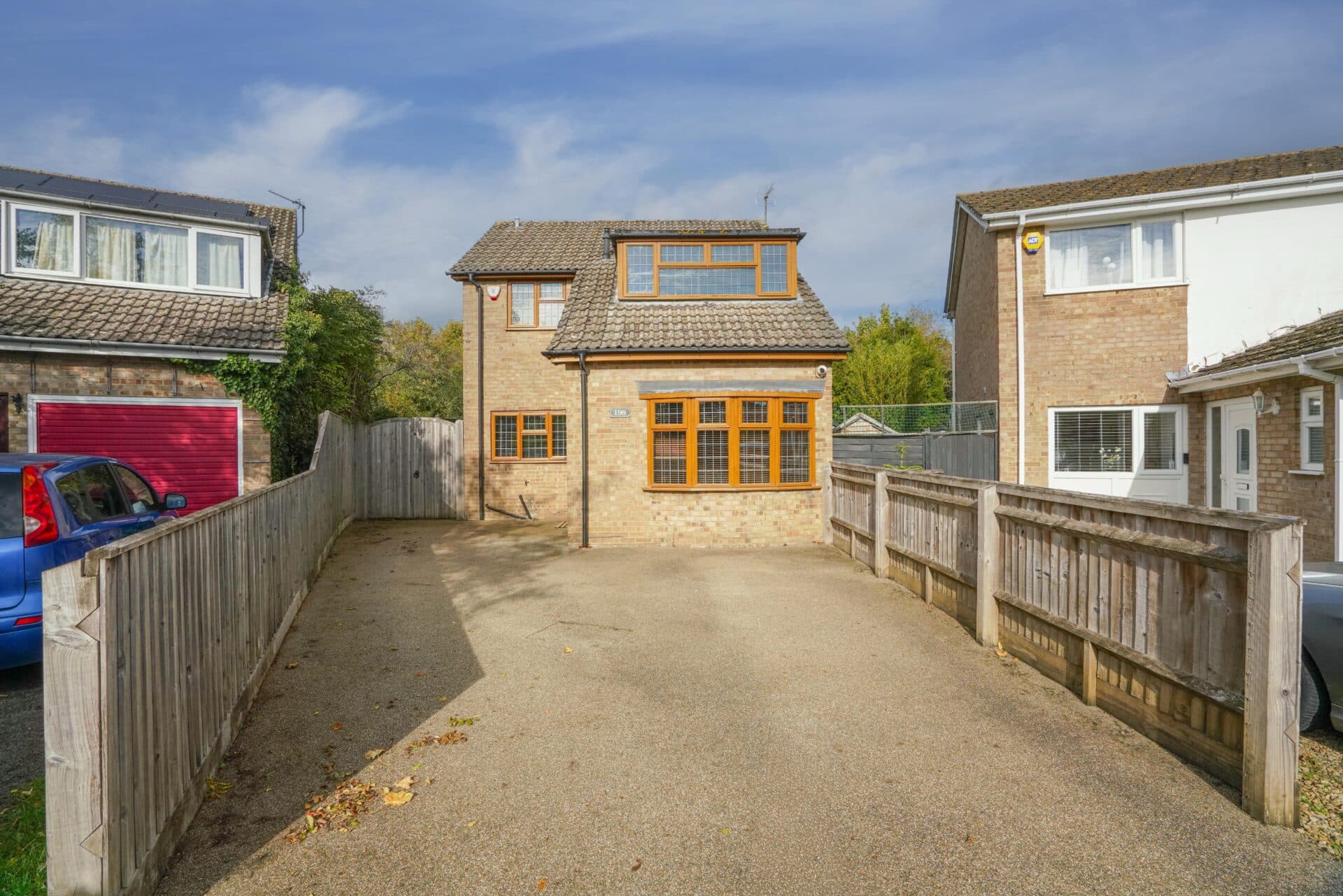 Barry Avenue, Bicester, OX26 2HB